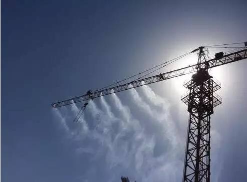 【济南塔吊喷淋厂家#工地塔吊高空喷淋】- 